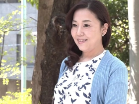 First-time sex for 50-year-old housewife in new documentary