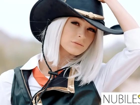 Petite Emma Hix and big cocked Jesse in intense Overwatch parody porn